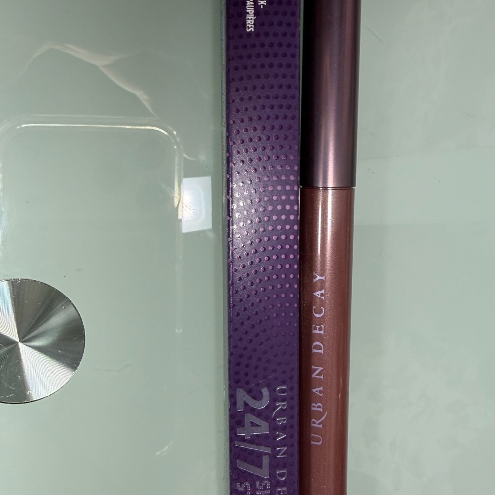 Urban Decay Metallic Mauve Lip Gloss / Liquid Lipstick - Rose Plum